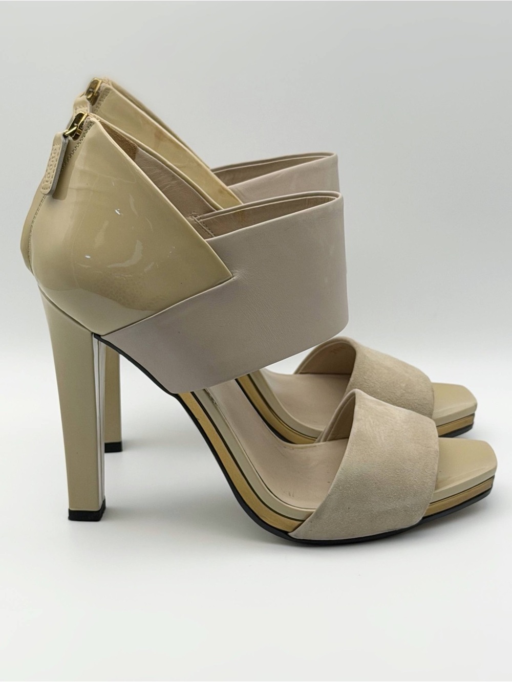 Gucci Beige Patent Leather Slingback Sandals & Suede Vamp Heel Mules